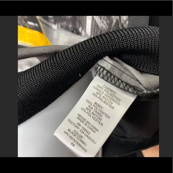 Elie Tahari NYC Graphic Mesh Long Sleeves Top - Picture 5 of 7